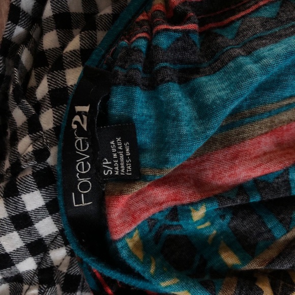 Forever 21 Crop Top - Picture 3 of 3
